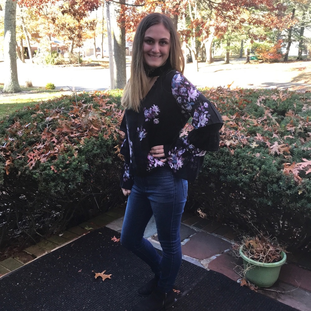 Meet your Posher, Nicole